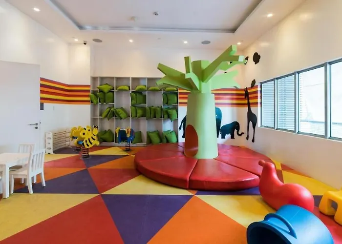 Premium 1bedroom Unit Near Airport, Moa, Casinos, Sm Bicutan Apartment *