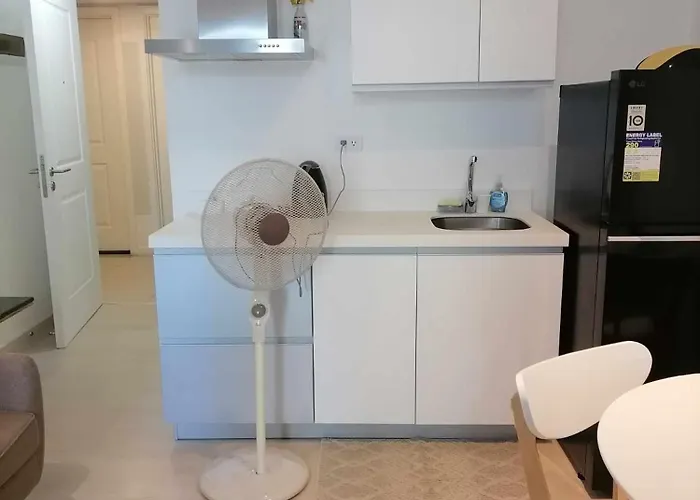 Premium 1bedroom Unit Near Airport, Moa, Casinos, Sm Bicutan Manila