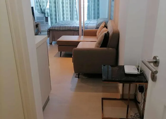 Premium 1bedroom Unit Near Airport, Moa, Casinos, Sm Bicutan *