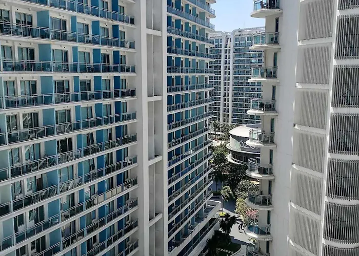 Premium 1bedroom Unit Near Airport, Moa, Casinos, Sm Bicutan Apartment *