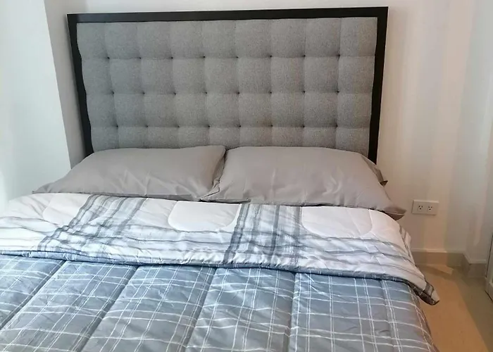 Premium 1bedroom Unit Near Airport, Moa, Casinos, Sm Bicutan *